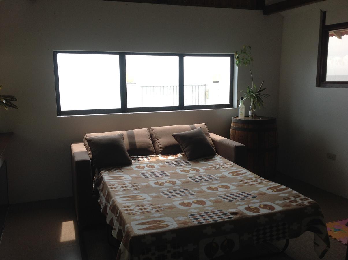 Bamboo Beachhouse Dormitory Garcia Hernandez Exterior photo